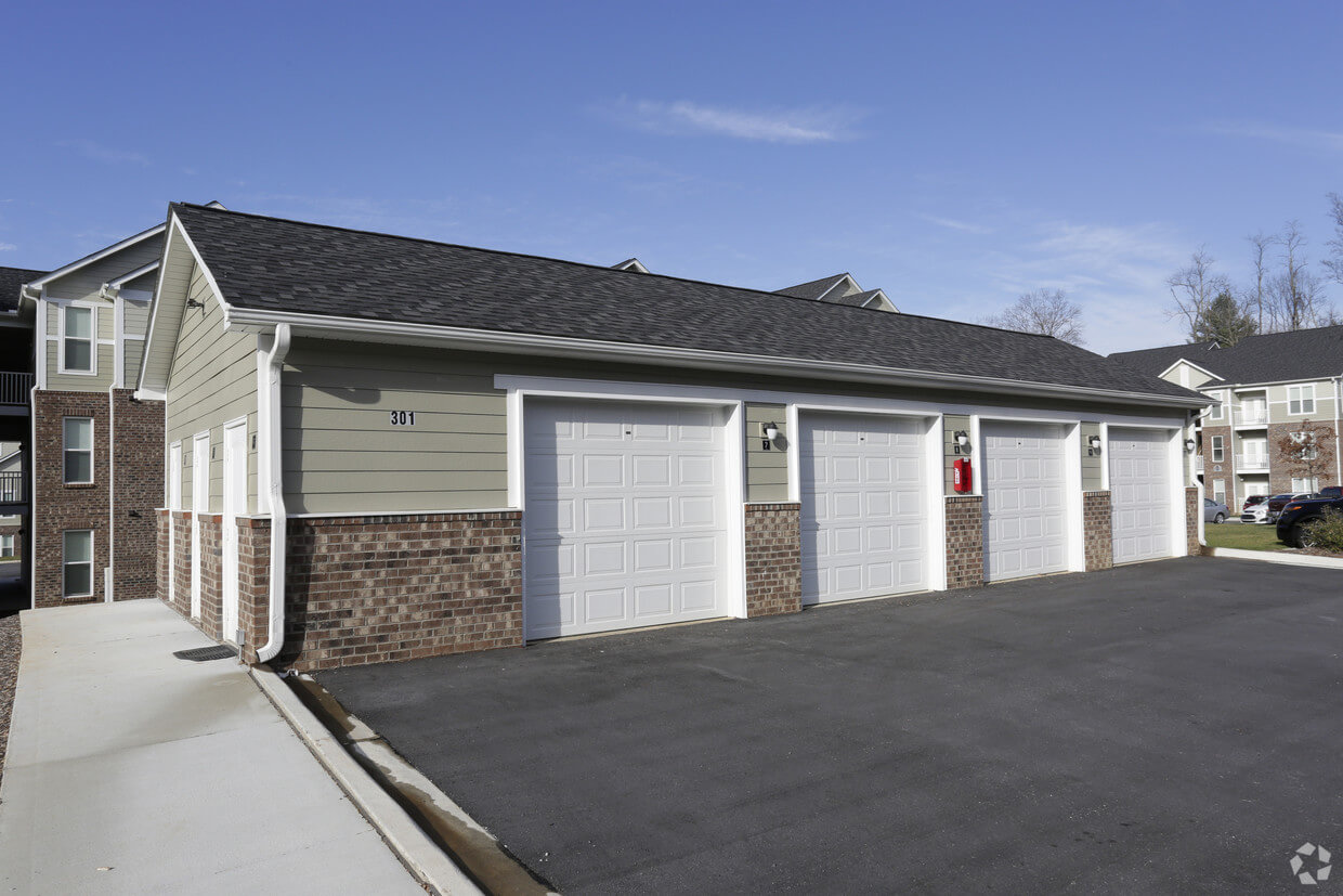 » Garages and storage rentals
